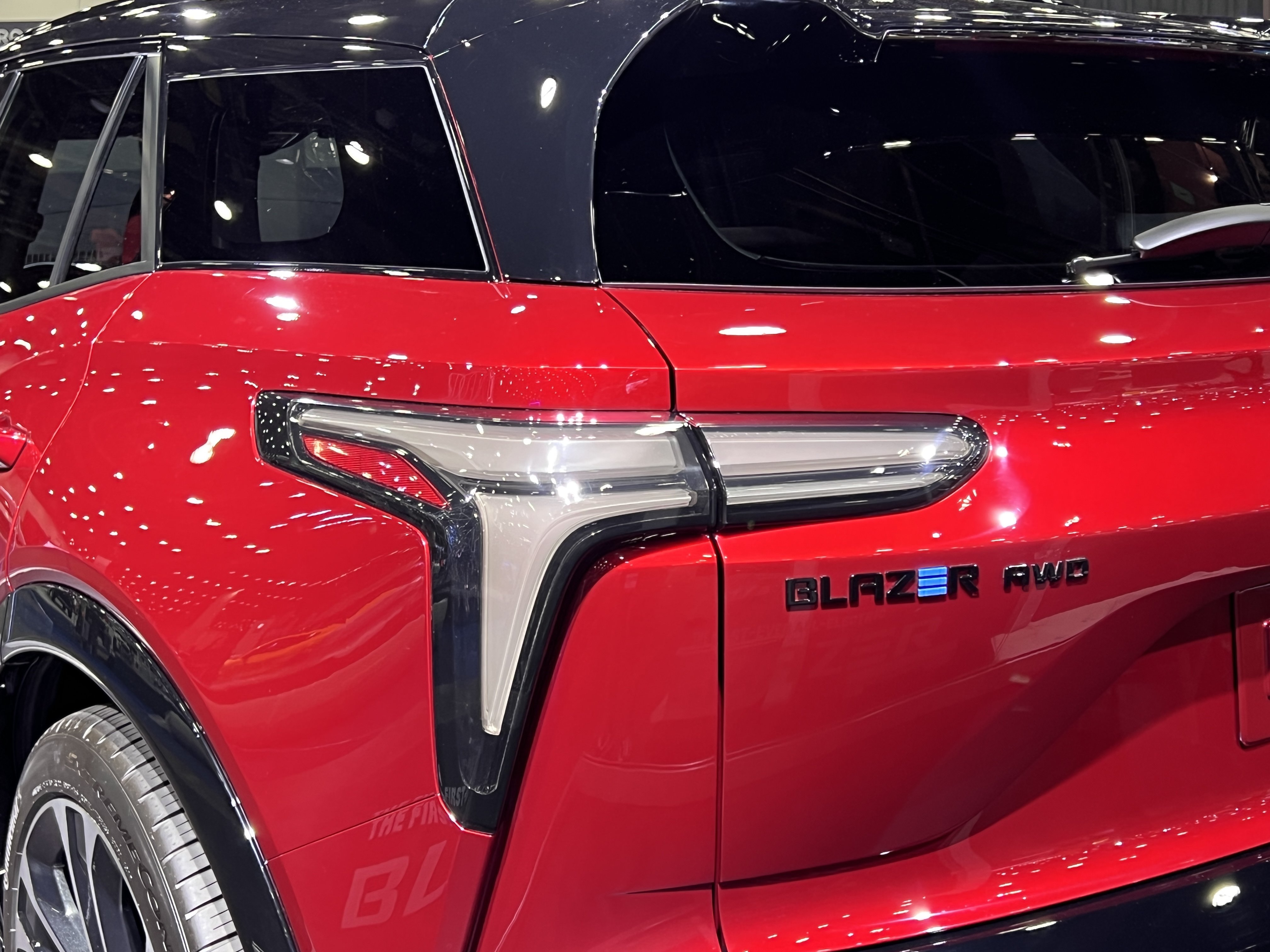 雪佛兰因软件质量问题停售Blazer EV