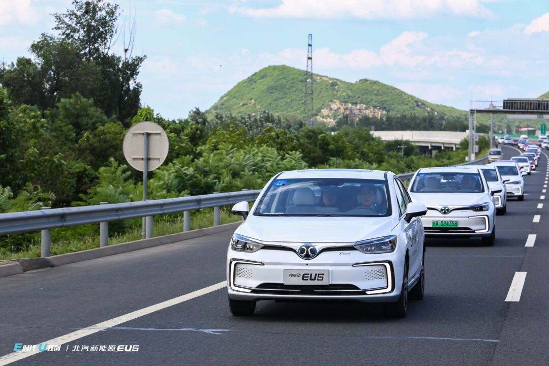 北汽蓝谷再陷亏损，华为成最后的救命稻草？